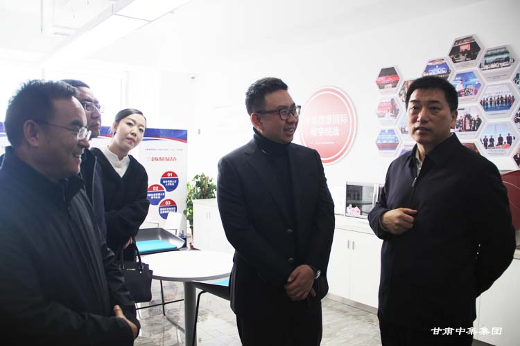 �T���L��